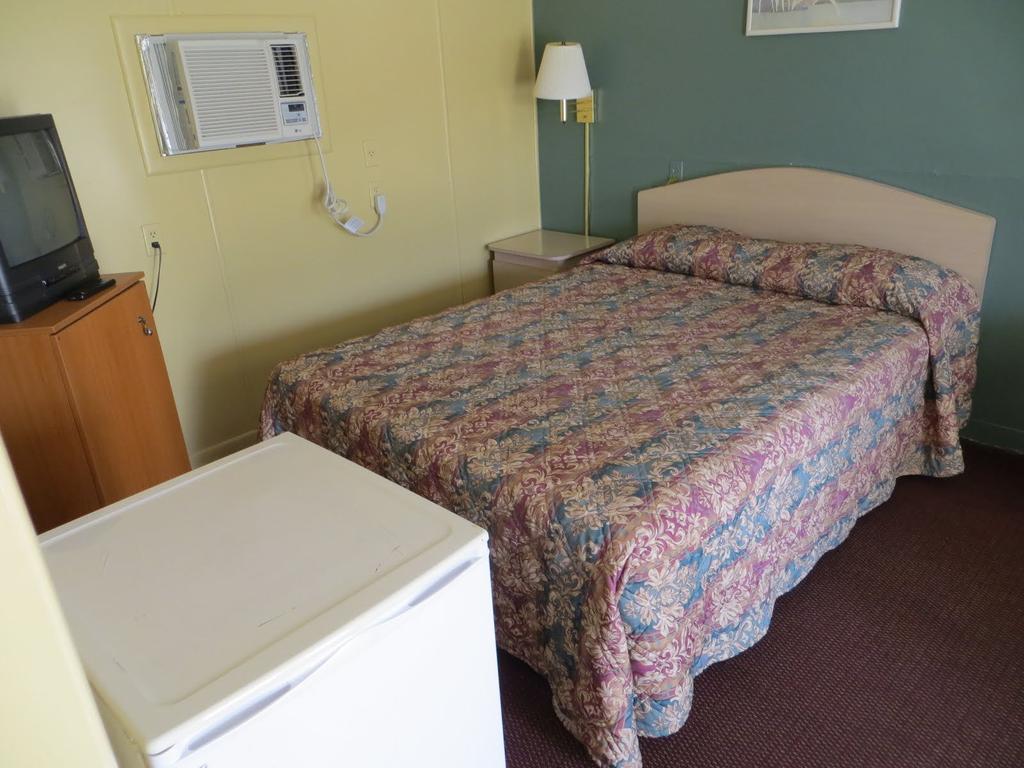 Travelers Inn Okeechobee Pokój zdjęcie
