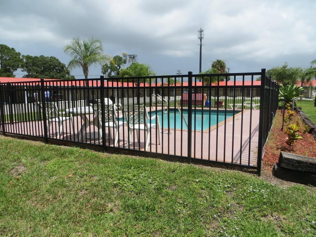 Travelers Inn Okeechobee Zewnętrze zdjęcie