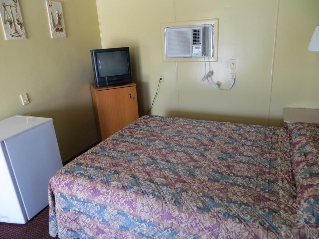 Travelers Inn Okeechobee Pokój zdjęcie