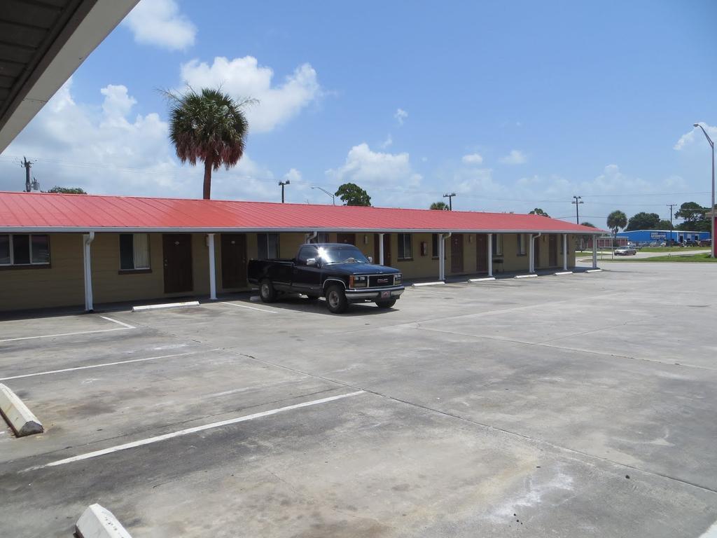 Travelers Inn Okeechobee Zewnętrze zdjęcie