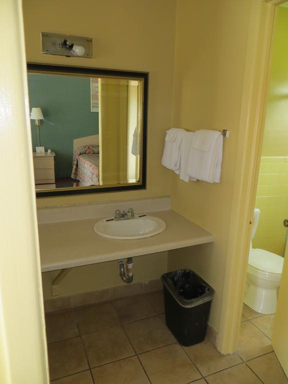 Travelers Inn Okeechobee Pokój zdjęcie