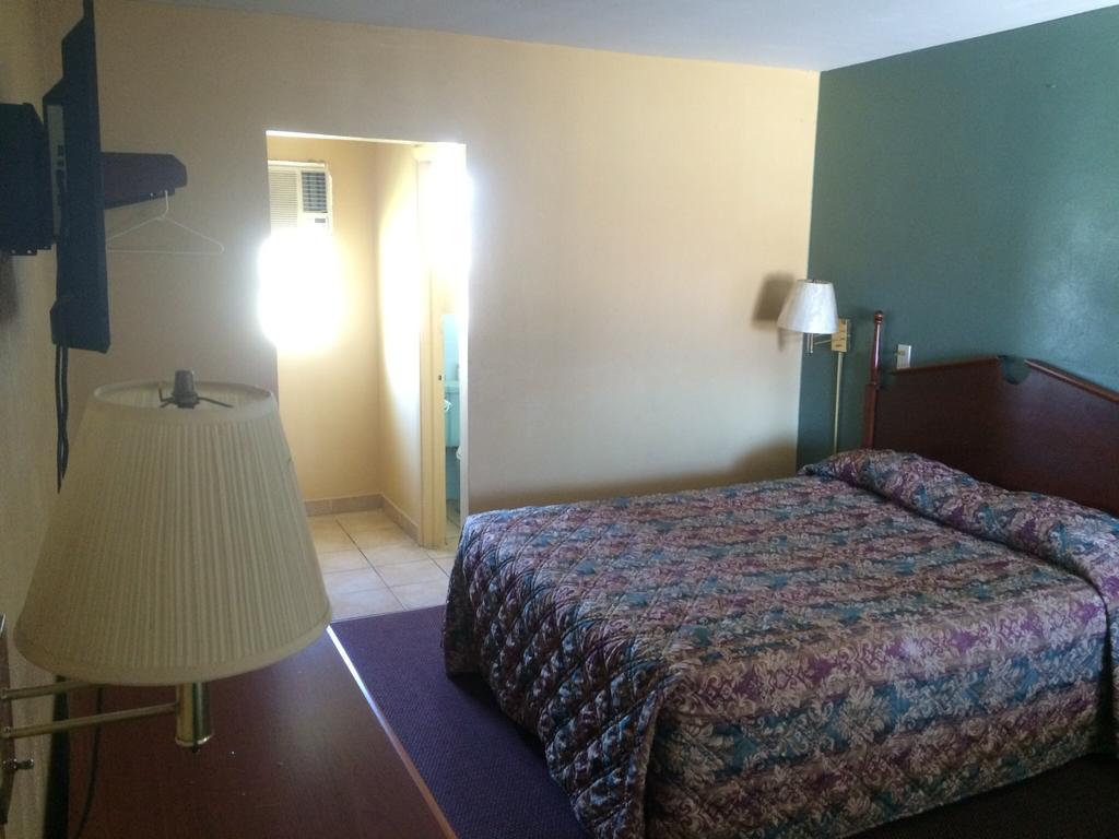 Travelers Inn Okeechobee Zewnętrze zdjęcie